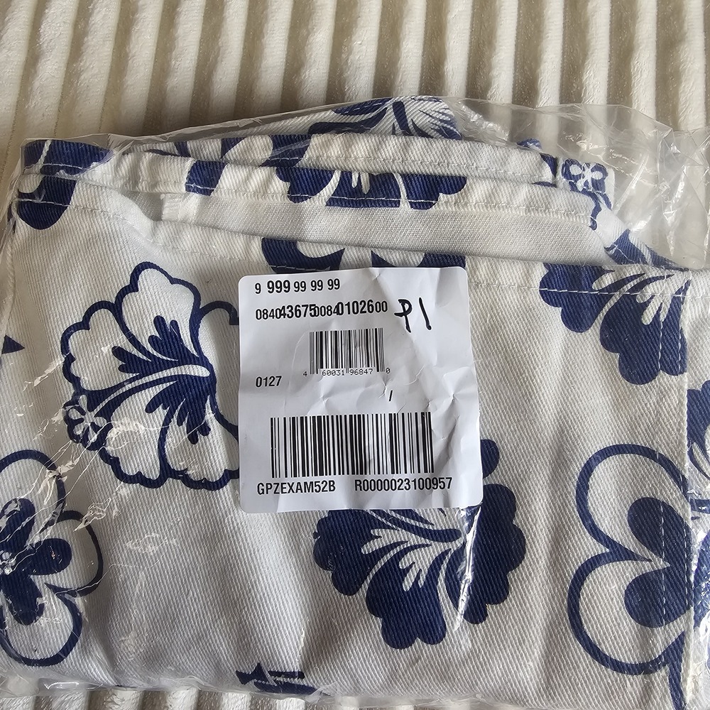 Playboy PacSun Mini‎ Skirt Womens 26 White Blue Floral Hawaiian 100% Cotton - Picture 6 of 6